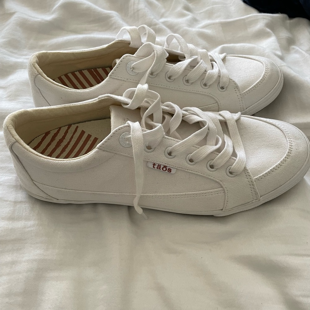 Taos Moc Star size 10